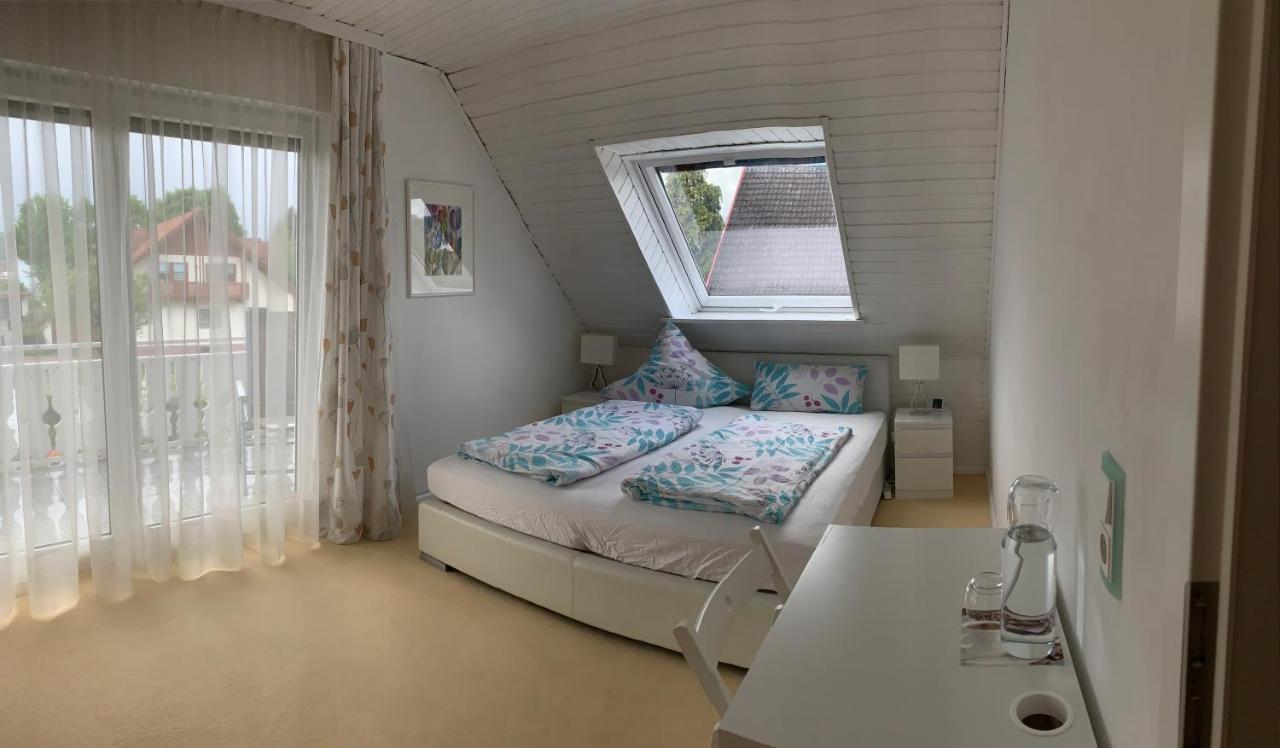 Schoene Zimmer Im Zentrum Leben Offenburg Bagian luar foto